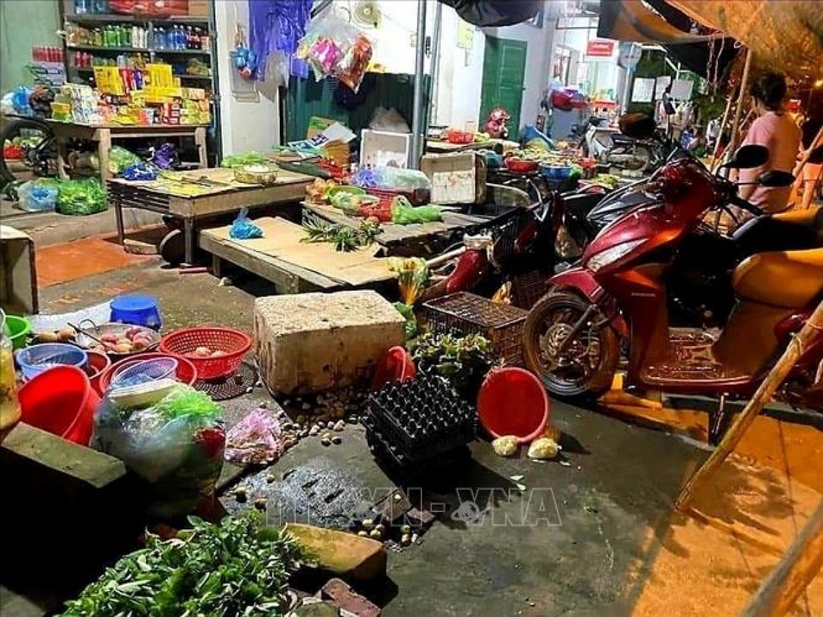 lai xe may say ruou lam 2 nguoi tu vong, trong do co chau be 8 thang tuoi hinh anh 1