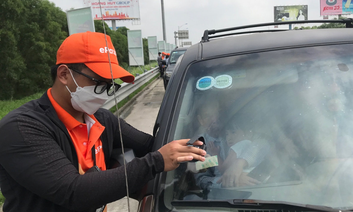 Day nhanh lien ket tai khoan ngan hang voi tai khoan etc thu phi khong dung hinh anh 3