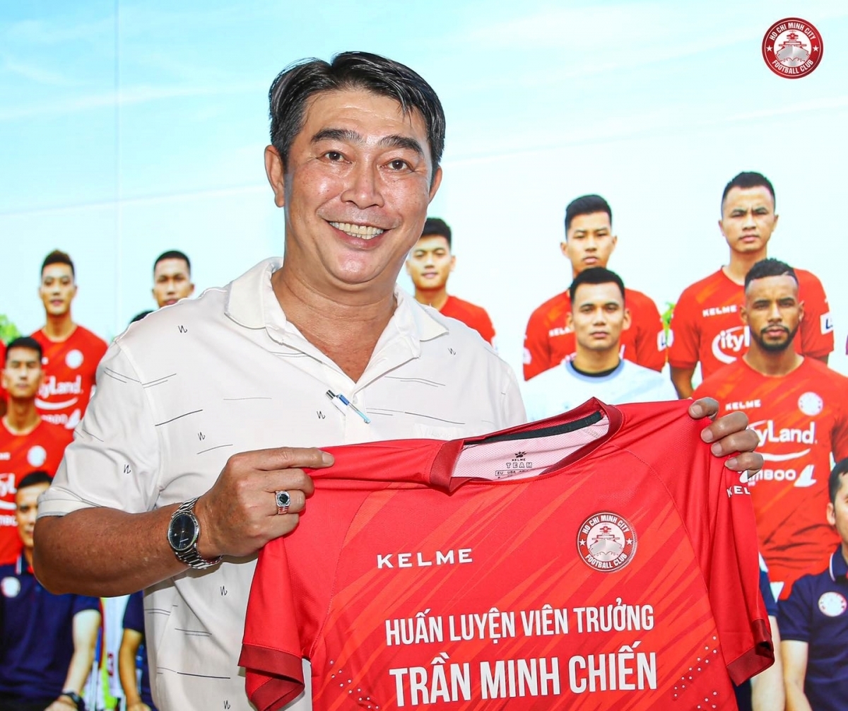 clb tp.hcm im lặng trước thông tin hlv trần minh chiến từ chức hình ảnh 1 clb tp.hcm im lang truoc thong tin hlv tran minh chien tu chuc hinh anh 1