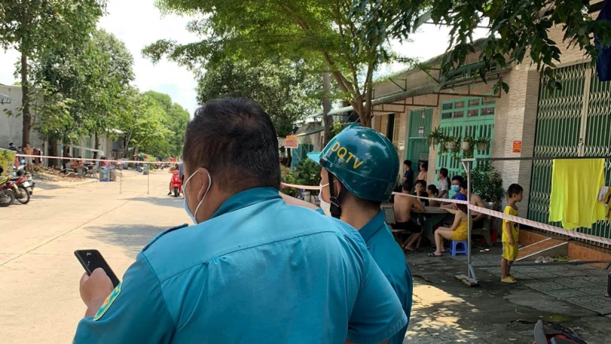 6 người chết trong một căn nhà ở bình dương nghi do ngạt khí hình ảnh 1 6 nguoi chet trong mot can nha o binh duong nghi do ngat khi hinh anh 1