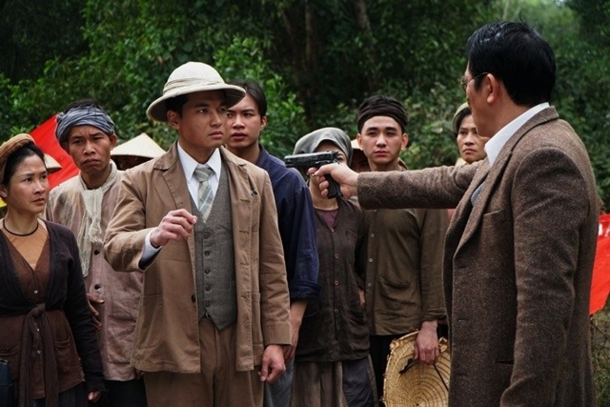 dien vien thanh tuan truong thanh tu vai dien co tong bi thu nguyen van cu hinh anh 2