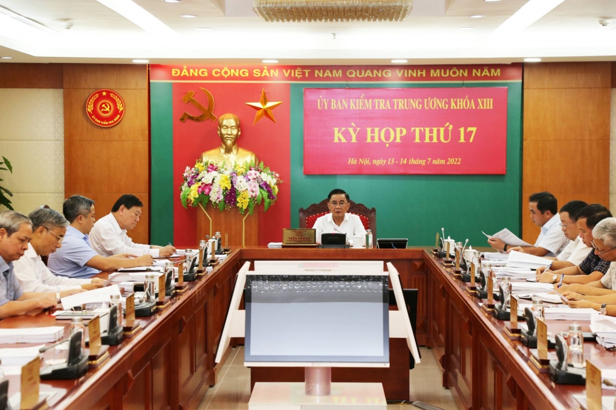 cảnh cáo, khai trừ Đảng hàng loạt lãnh đạo tỉnh phú yên hình ảnh 1 canh cao, khai tru Dang hang loat lanh dao tinh phu yen hinh anh 1