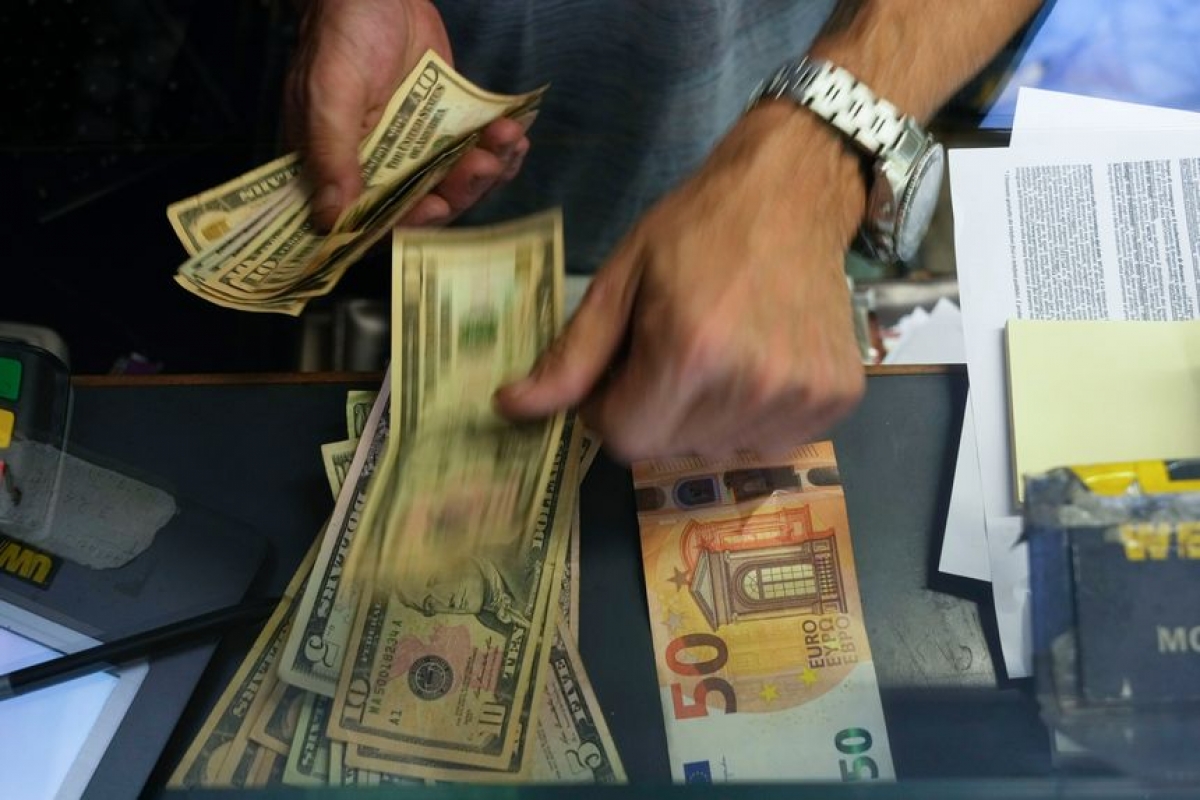 dự báo sốc giá euro sắp thấp hơn usd hình ảnh 1 du bao soc gia euro sap thap hon usd hinh anh 1