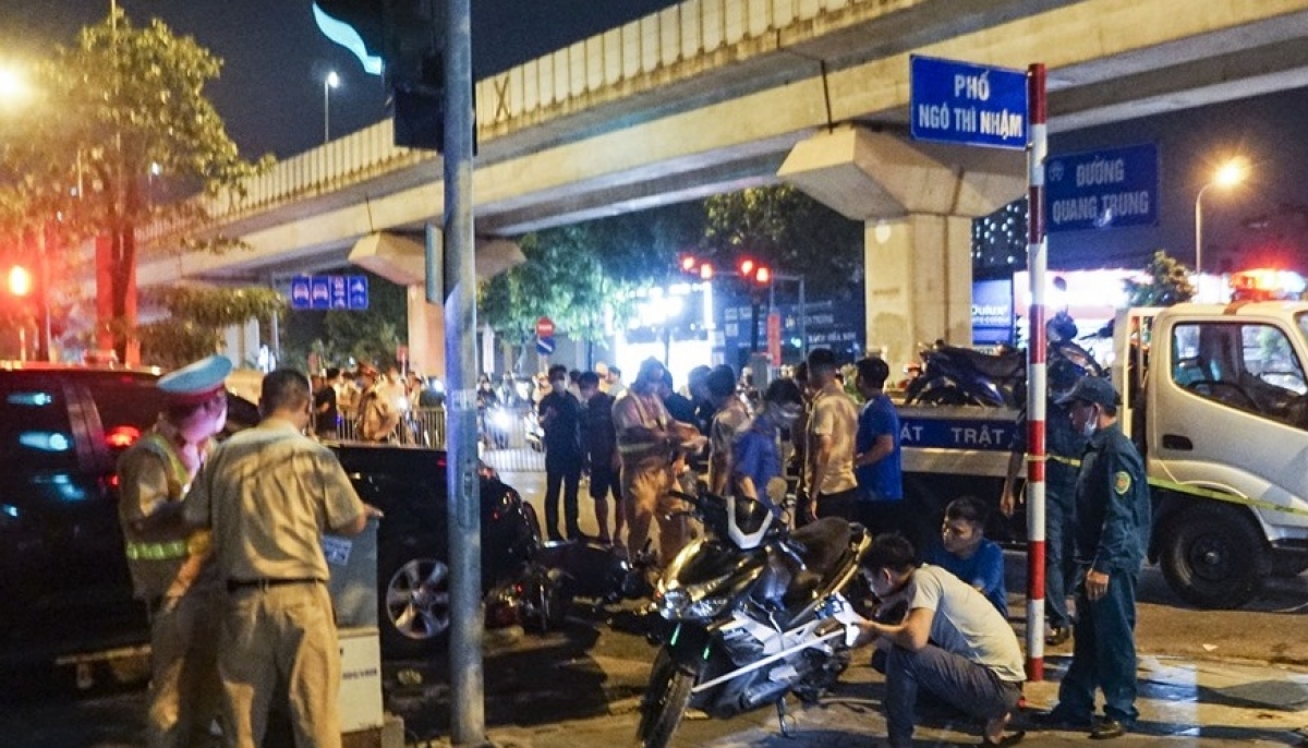 hien truong vu tai nan lien hoan o ha Dong khien 1 nguoi tu vong hinh anh 10