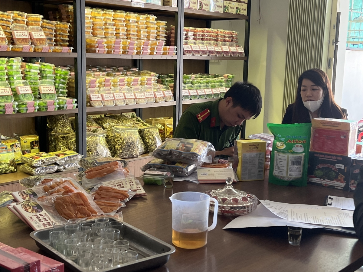 xử lý nghiêm cò du lịch chèo kéo khách, hăm dọa hdv làm xấu hình ảnh Đà lạt hình ảnh 2 xu ly nghiem co du lich cheo keo khach, ham doa hdv lam xau hinh anh Da lat hinh anh 2