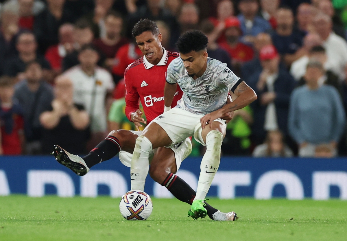 sancho ghi ban sieu hang, mu day liverpool xuong sat nhom den do hinh anh 12