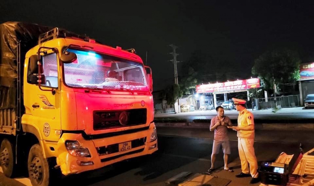 csgt vinh phuc xu phat 500 truong hop xe qua kho, thu 2,6 ty dong hinh anh 1