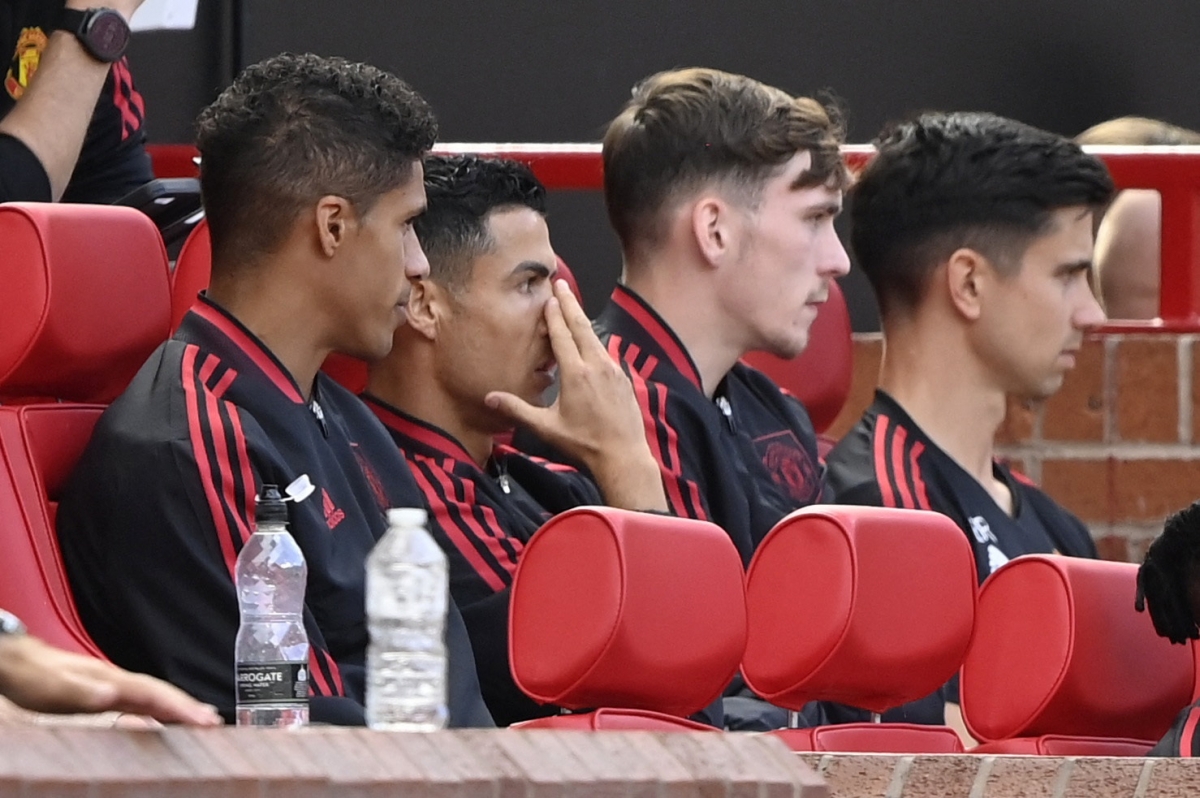 erik ten hag va nhiem vu hang dau o mu tong co ronaldo khoi old trafford hinh anh 3