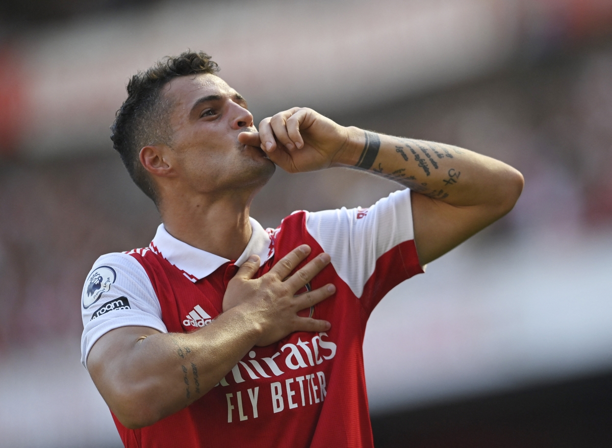 gabriel jesus thi dau len dong, arsenal ha guc leicester city hinh anh 8