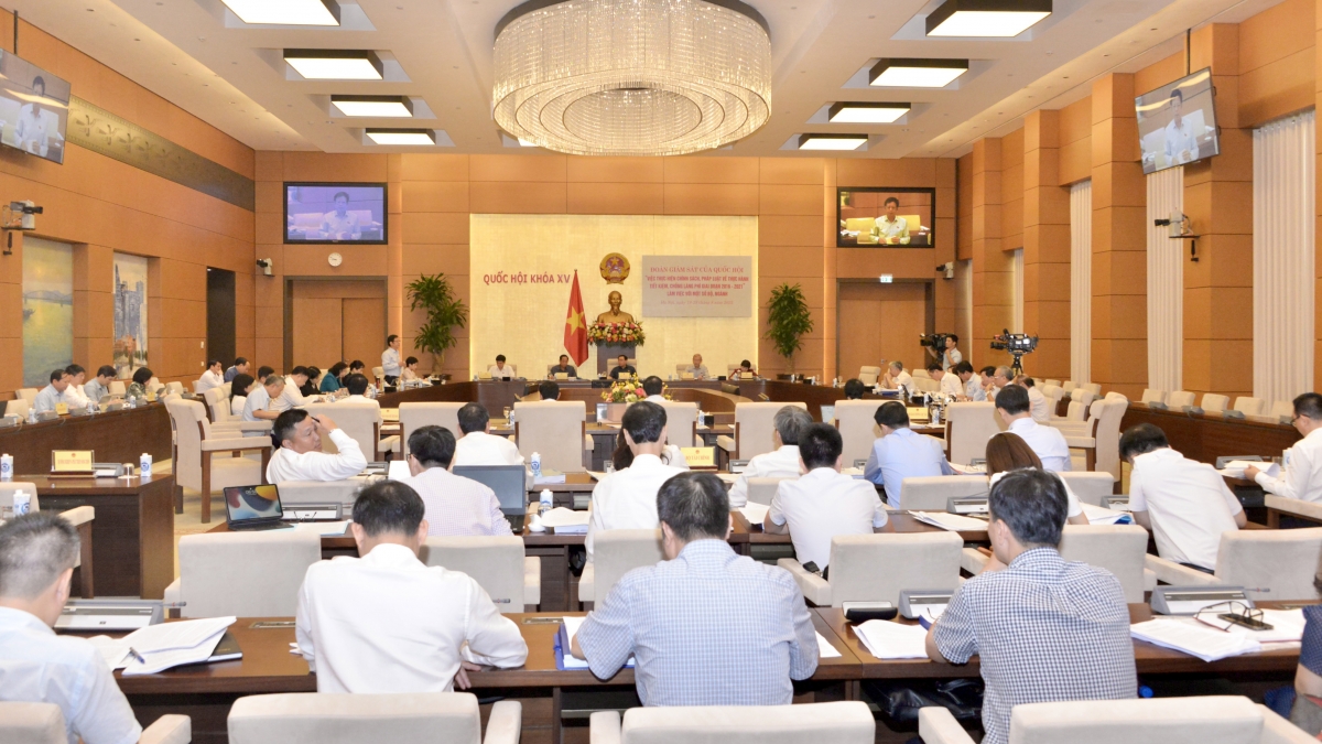 chủ tịch quốc hội tiết kiệm tài chính không đơn thuần cắt xén chi tiêu hình ảnh 1 chu tich quoc hoi tiet kiem tai chinh khong don thuan cat xen chi tieu hinh anh 1