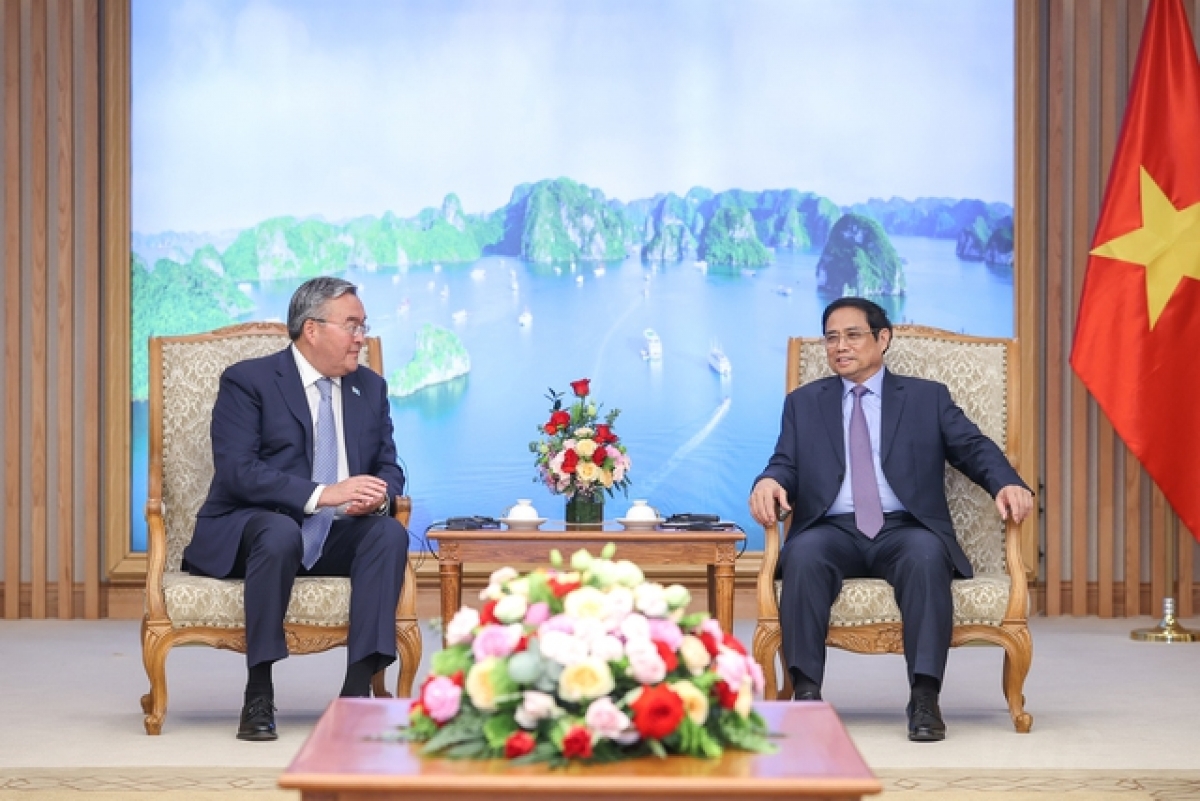 thủ tướng tiếp xã giao phó thủ tướng, bộ trưởng ngoại giao kazakhstan hình ảnh 1 thu tuong tiep xa giao pho thu tuong, bo truong ngoai giao kazakhstan hinh anh 1