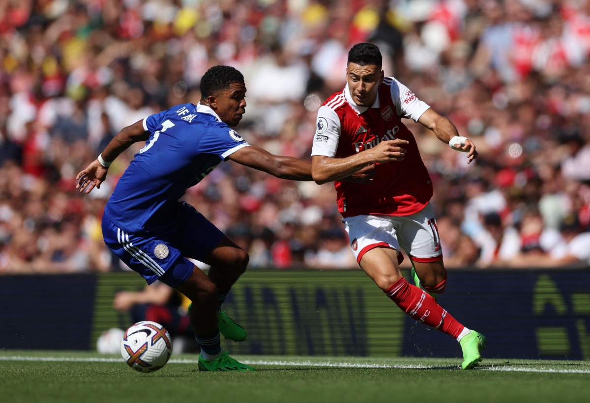gabriel jesus thi dau len dong, arsenal ha guc leicester city hinh anh 4