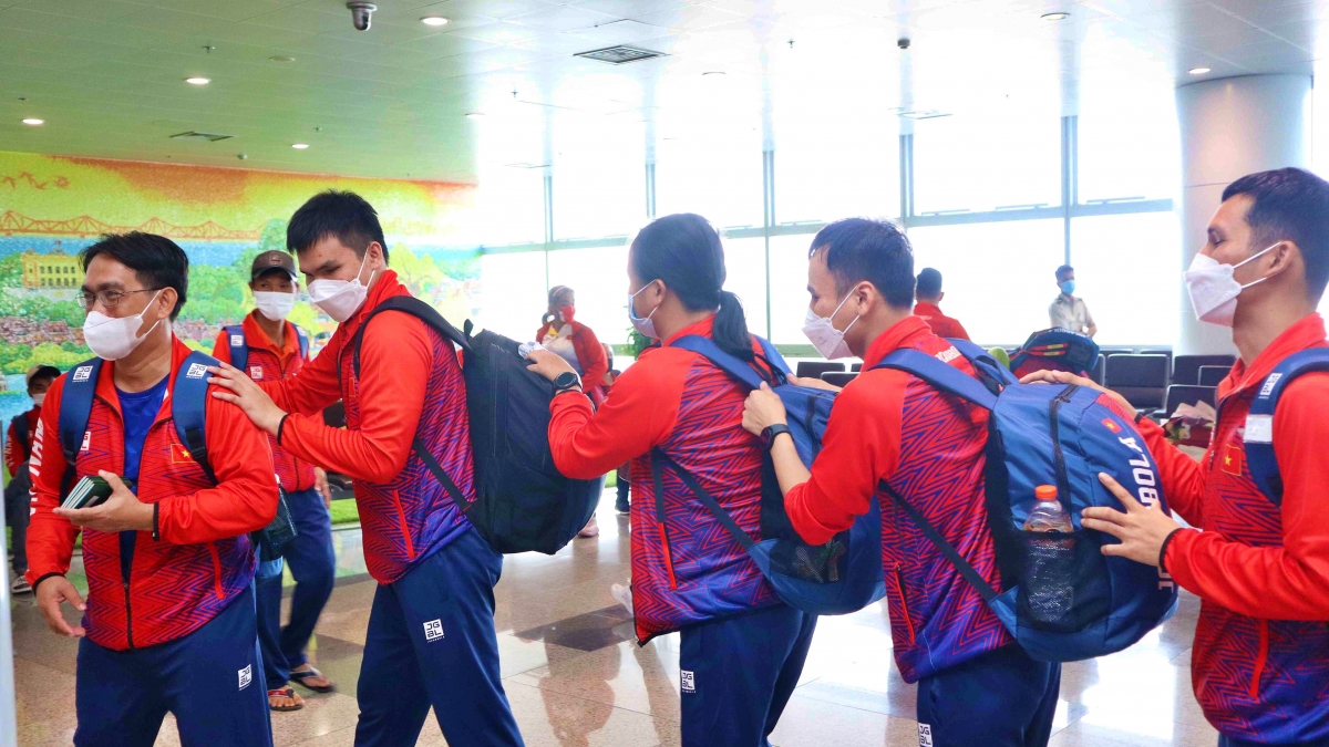 Đoàn thể thao nkt việt nam về nước sau kỳ tích tại asean para games 11 hình ảnh 1 Doan the thao nkt viet nam ve nuoc sau ky tich tai asean para games 11 hinh anh 1