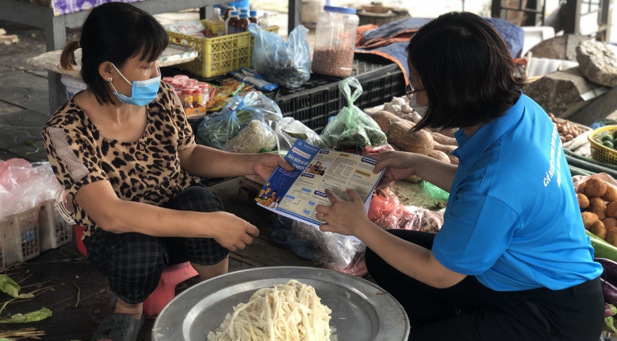 long biên hà nội hỗ trợ 100 mức đóng bhxhtn cho hộ nghèo, cận nghèo hình ảnh 1 long bien ha noi ho tro 100 muc dong bhxhtn cho ho ngheo, can ngheo hinh anh 1
