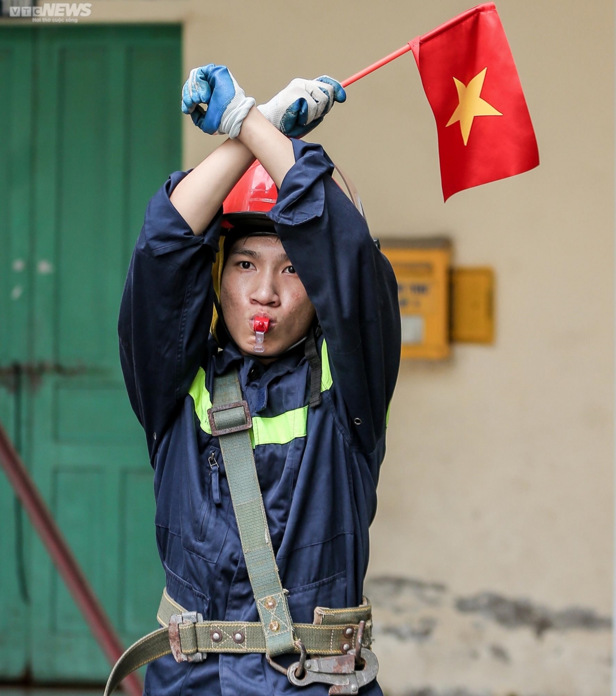 mot ngay tap luyen khac nghiet cua cac chien si tri giac lua hinh anh 15