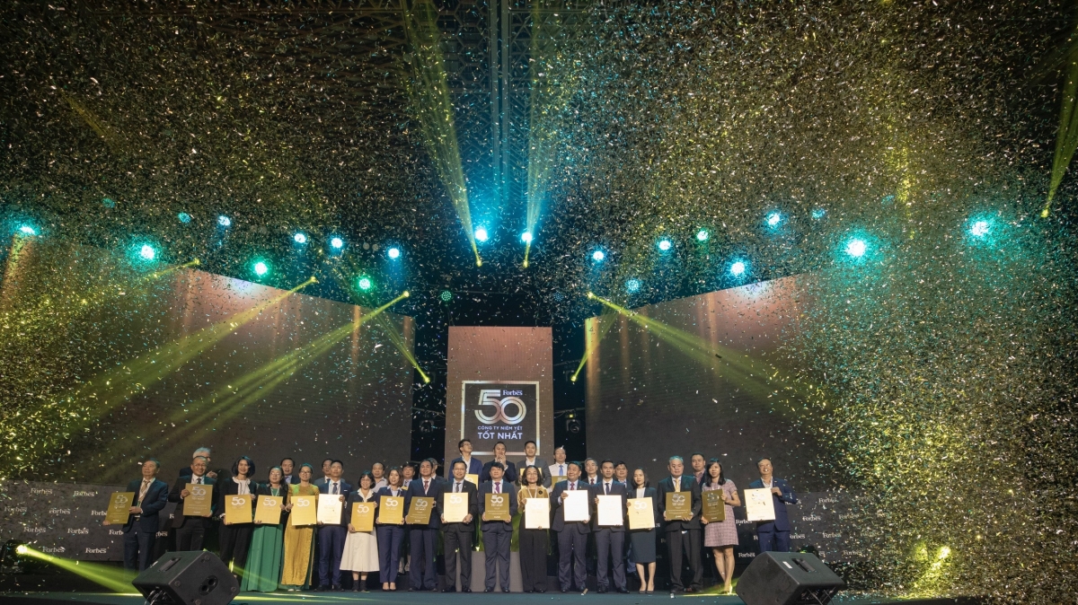 bidv tiep tuc vao top 50 cong ty niem yet tot nhat viet nam hinh anh 2