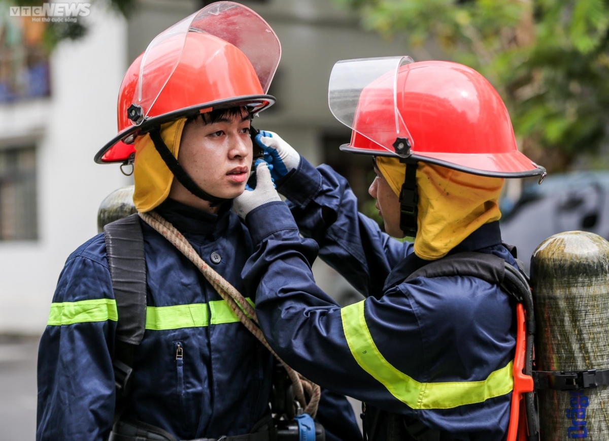 mot ngay tap luyen khac nghiet cua cac chien si tri giac lua hinh anh 3
