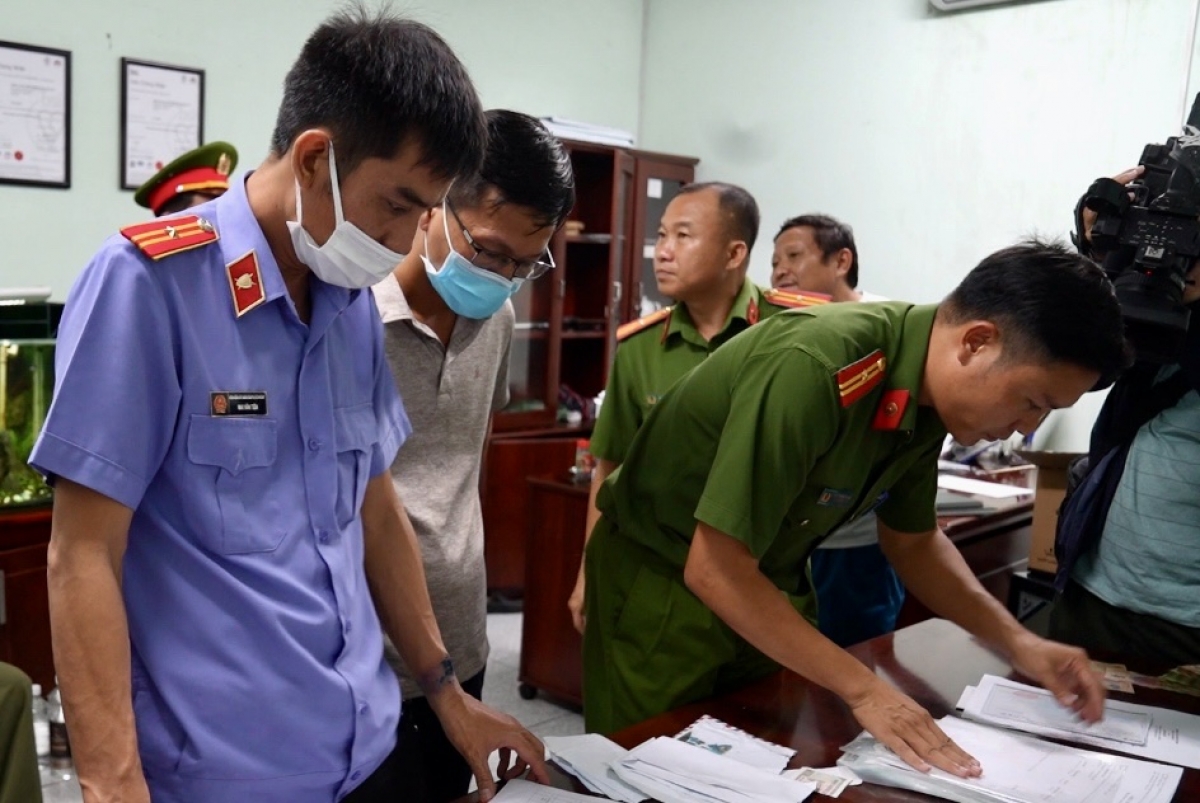 cong an kham xet cong ty nghi buon ban hang cam o ba ria - vung tau hinh anh 2