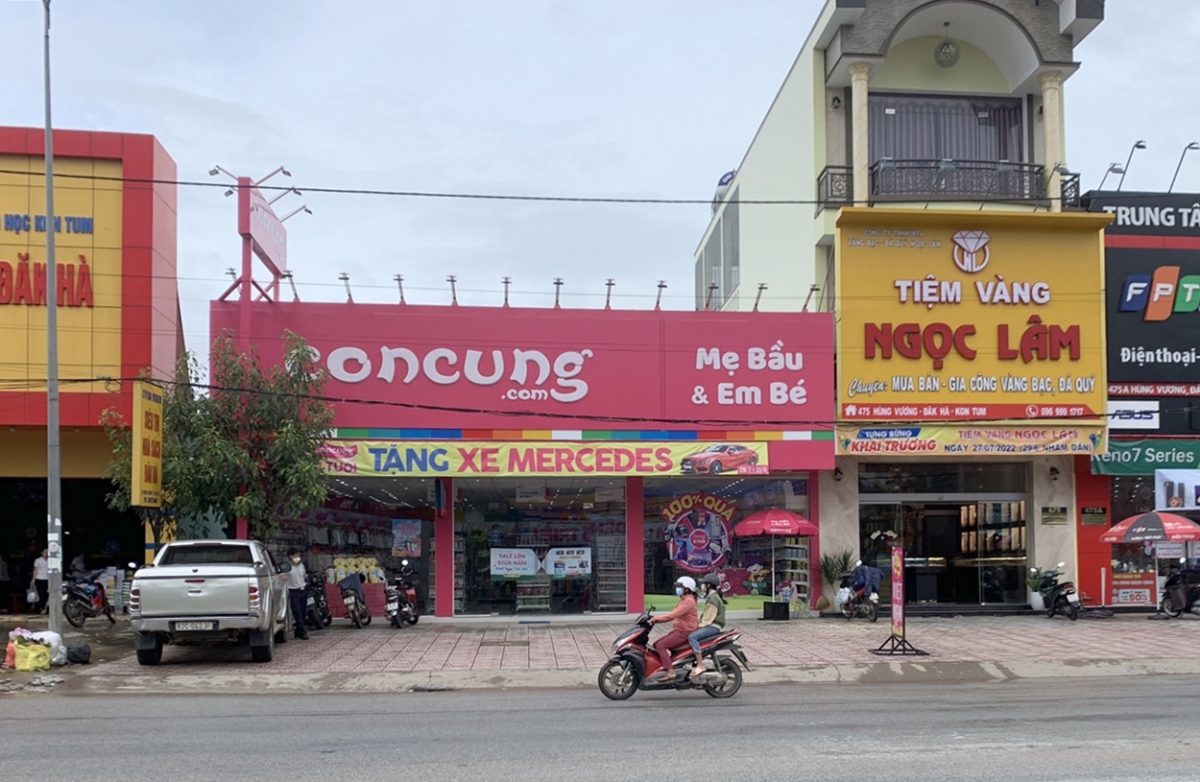 kon tum yêu cầu đóng cửa, dừng kinh doanh trên đất công bị cho mượn ở Đăk hà hình ảnh 1 kon tum yeu cau dong cua, dung kinh doanh tren dat cong bi cho muon o Dak ha hinh anh 1