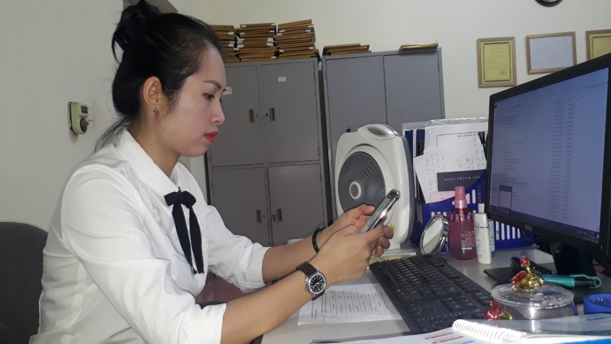 yen bai tung buoc so hoa cong tac Dang qua so tay dang vien dien tu hinh anh 2