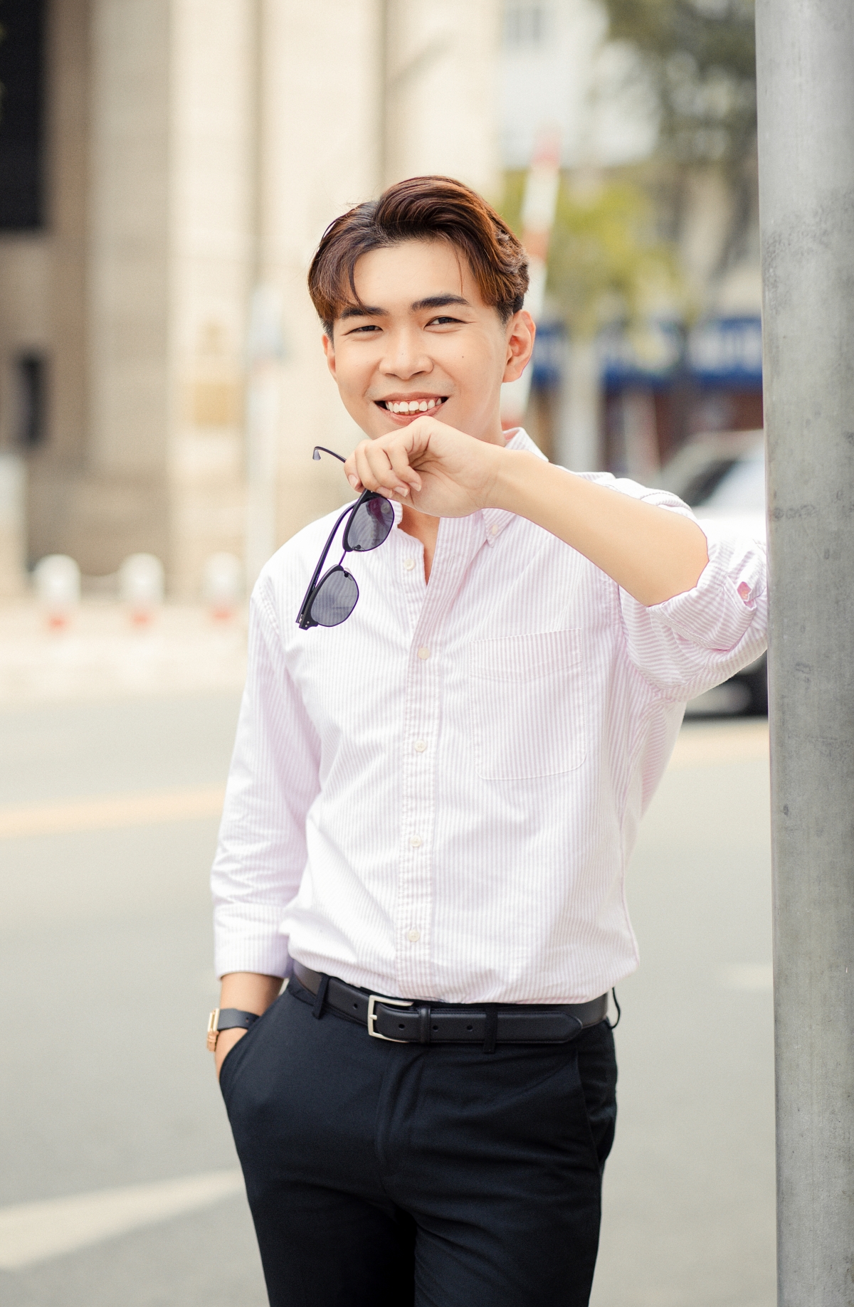 minh dự bỏ tiền nhuận bút viết sách lập quỹ khuyến học cho trẻ em trên cả nước hình ảnh 1 minh du bo tien nhuan but viet sach lap quy khuyen hoc cho tre em tren ca nuoc hinh anh 1