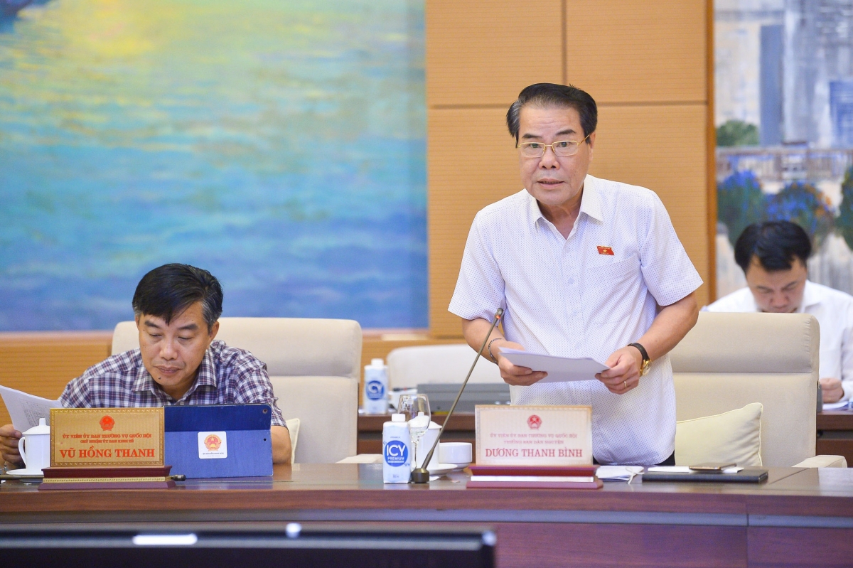 lo lắng số lượng lớn nhân viên y tế nghỉ việc khi dịch bệnh còn tiềm ẩn hình ảnh 1 lo lang so luong lon nhan vien y te nghi viec khi dich benh con tiem an hinh anh 1