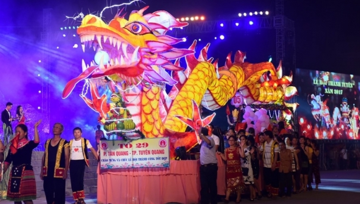 tuyen quang moi goi du khach tp.hcm ve du le hoi thanh tuyen 2022 hinh anh 2