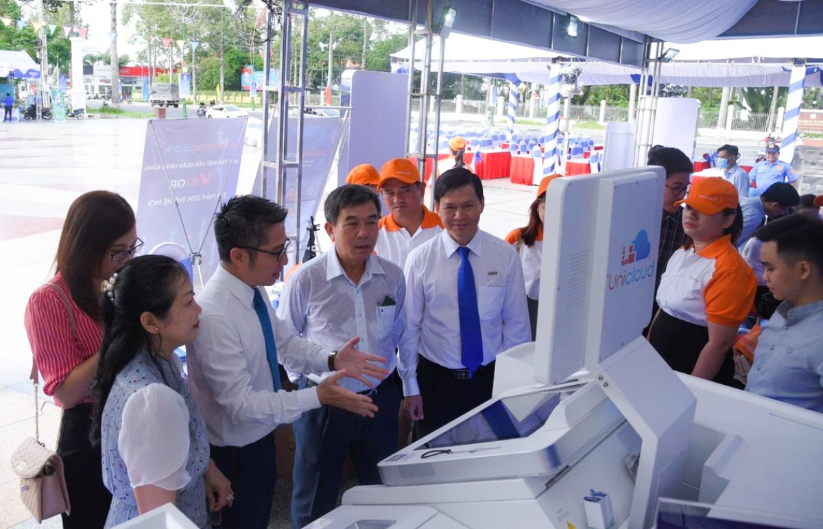 kienlongbank và unicloud triển khai lắp đặt 1.000 máy stm tại vùng sâu vùng xa hình ảnh 1 kienlongbank va unicloud trien khai lap dat 1.000 may stm tai vung sau vung xa hinh anh 1