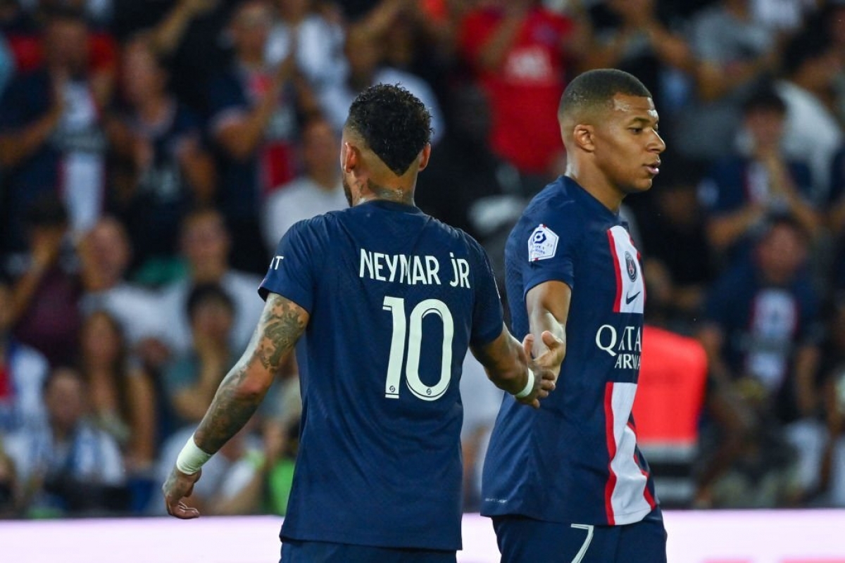 mbappe muon neymar ra di, psg loan phong thay do hinh anh 3