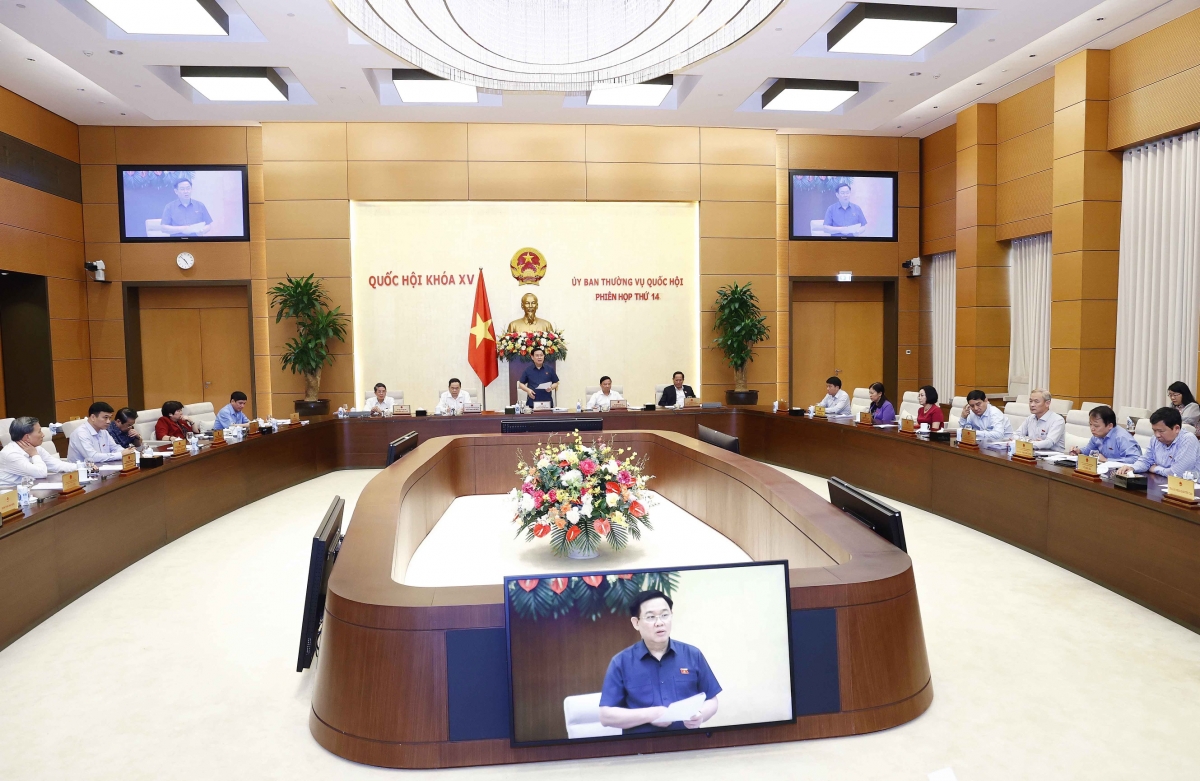 Ủy ban thường vụ quốc hội họp phiên bất thường xem xét dự án phục hồi kinh tế hình ảnh 1 Uy ban thuong vu quoc hoi hop phien bat thuong xem xet du an phuc hoi kinh te hinh anh 1