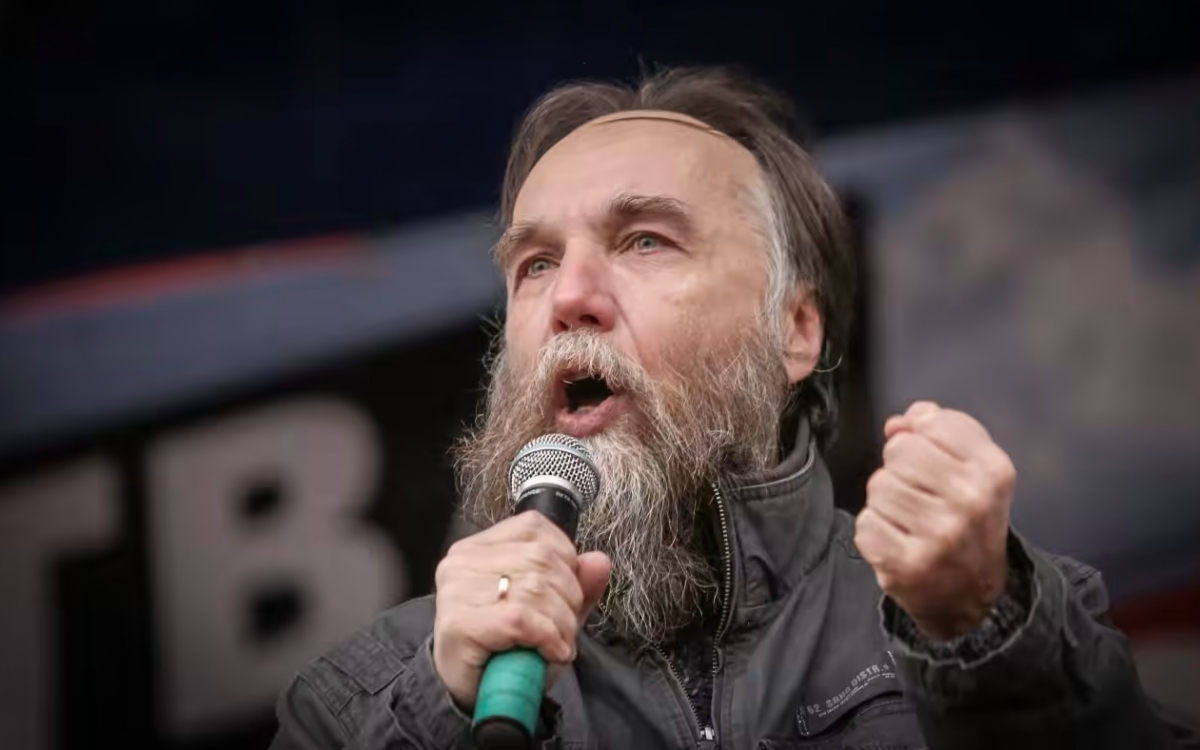 triết gia dugin có mối liên hệ thế nào với quân đội nga và ông putin hình ảnh 1 triet gia dugin co moi lien he the nao voi quan doi nga va ong putin hinh anh 1