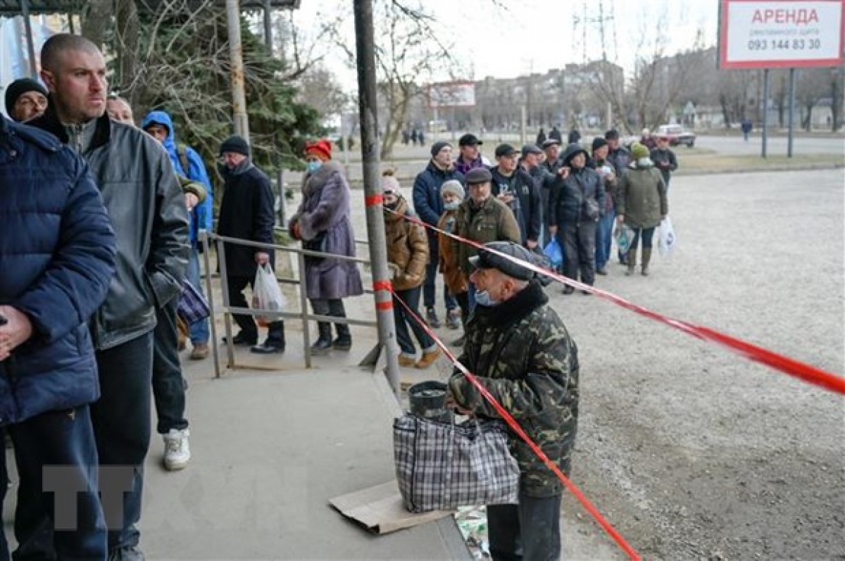 nền kinh tế ukraine kiệt quệ vì xung đột hình ảnh 1 nen kinh te ukraine kiet que vi xung dot hinh anh 1