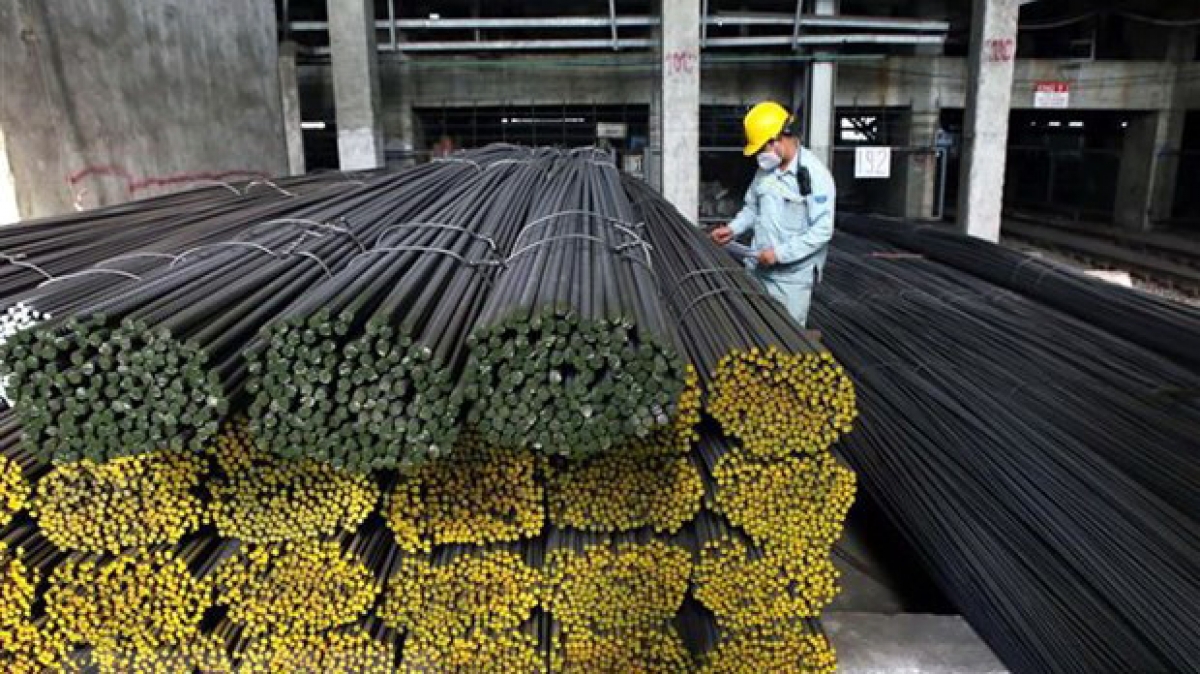 giá thép giảm sâu, nhiều đại lý muốn đẩy hàng nhanh cắt lỗ hình ảnh 1 gia thep giam sau, nhieu dai ly muon day hang nhanh cat lo hinh anh 1
