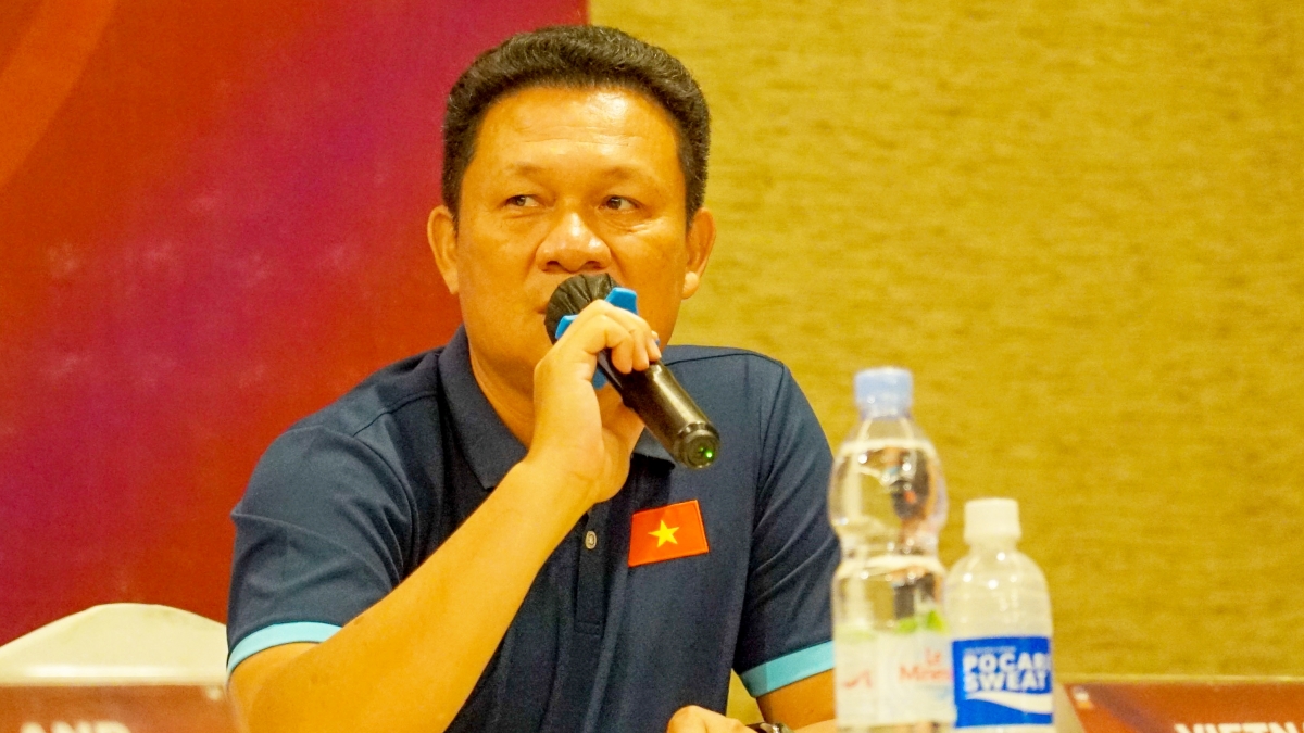 thuyền trưởng u16 việt nam bất ngờ trước hành động lạ của u16 indonesia hình ảnh 1 thuyen truong u16 viet nam bat ngo truoc hanh dong la cua u16 indonesia hinh anh 1