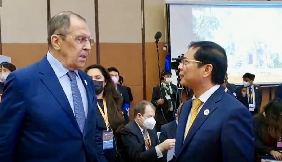 bộ trưởng bùi thanh sơn gặp ngoại trưởng mỹ, nga tại phnom penh hình ảnh 2 bo truong bui thanh son gap ngoai truong my, nga tai phnom penh hinh anh 2