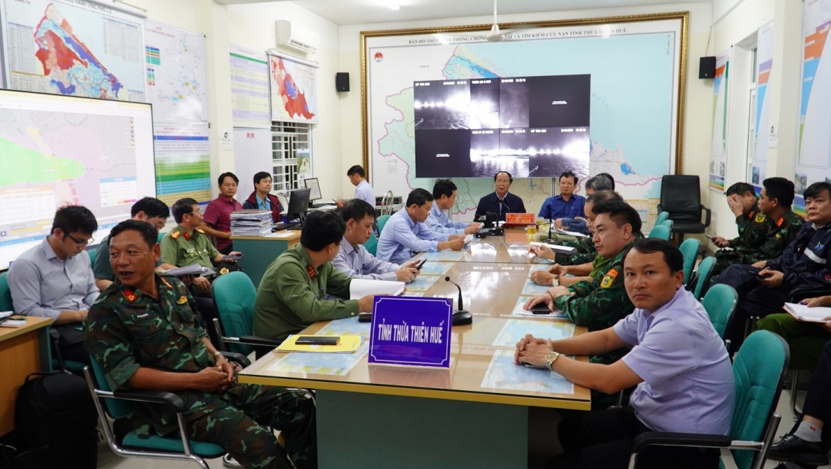nhung hinh anh an tuong cua nu hoang elizabeth ii va 15 doi thu tuong anh hinh anh 1