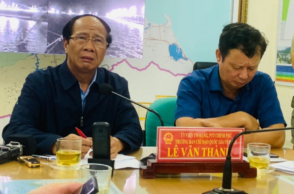 nhung hinh anh an tuong cua nu hoang elizabeth ii va 15 doi thu tuong anh hinh anh 2