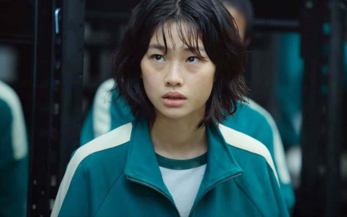jung ho yeon squid game lot top ngoi sao dang len cua tap chi time hinh anh 2