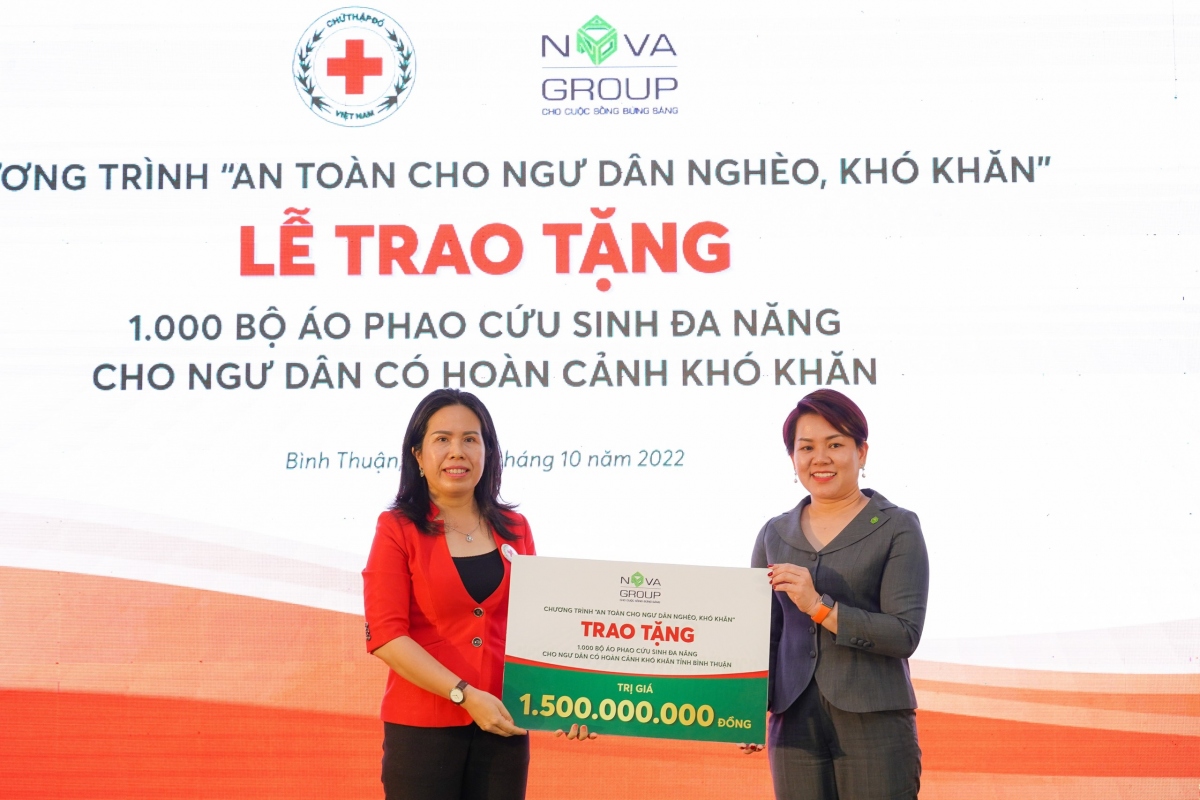 novagroup trao tặng 1.000 bộ áo phao cứu sinh đa năng cho ngư dân nghèo hình ảnh 1 novagroup trao tang 1.000 bo ao phao cuu sinh da nang cho ngu dan ngheo hinh anh 1