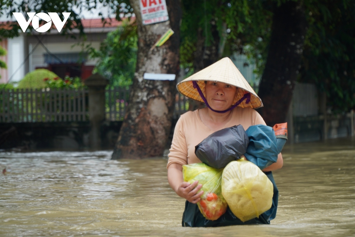 mưa lũ đã khiến 7 người chết, hơn 14.000 nhà bị ngập hình ảnh 1 mua lu da khien 7 nguoi chet, hon 14.000 nha bi ngap hinh anh 1
