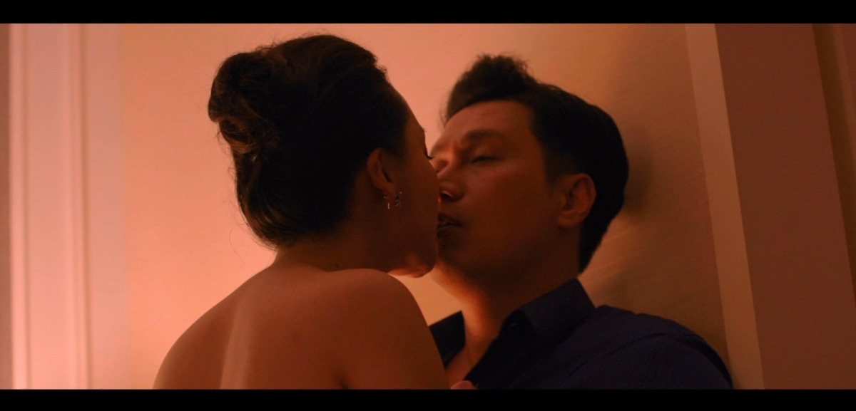 huyen trang, viet anh mat 3 tieng dien canh nong hinh anh 3