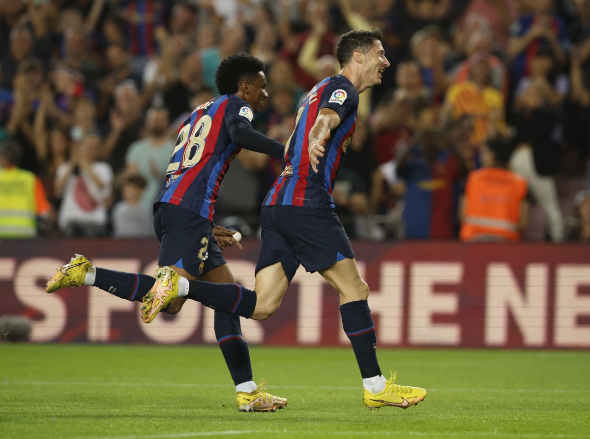 barca dai thang 4 sao trong ngay tai ngo thay cu ernesto valverde hinh anh 6
