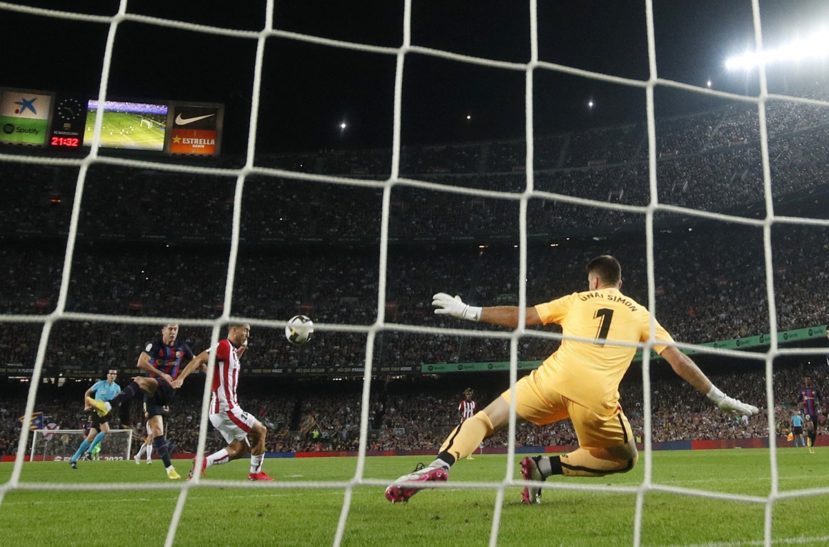 barca dai thang 4 sao trong ngay tai ngo thay cu ernesto valverde hinh anh 7
