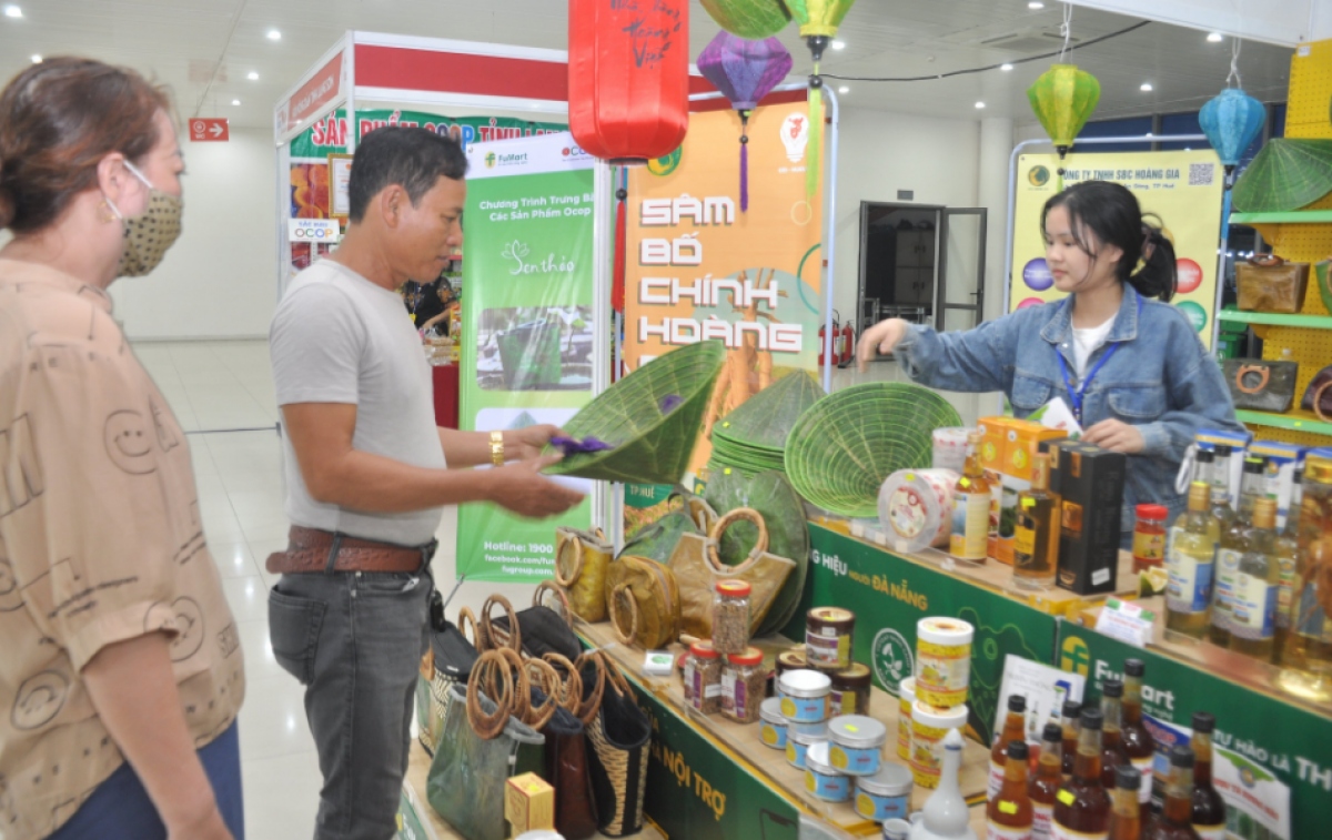150 gian hàng tham gia hội chợ hàng việt- Đà nẵng 2022 hình ảnh 2 150 gian hang tham gia hoi cho hang viet- Da nang 2022 hinh anh 2