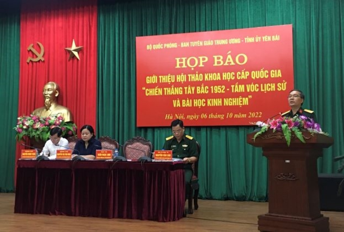70 nam chien dich tay bac nghe thuat chi dao chien tranh xuat sac cua Dang hinh anh 4