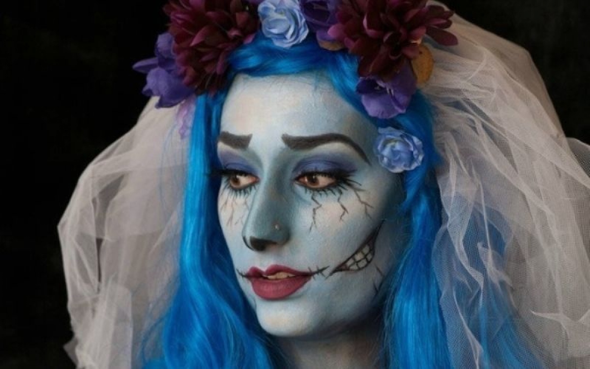 hoa trang halloween sao cho doc dao va kinh di nhat hinh anh 2