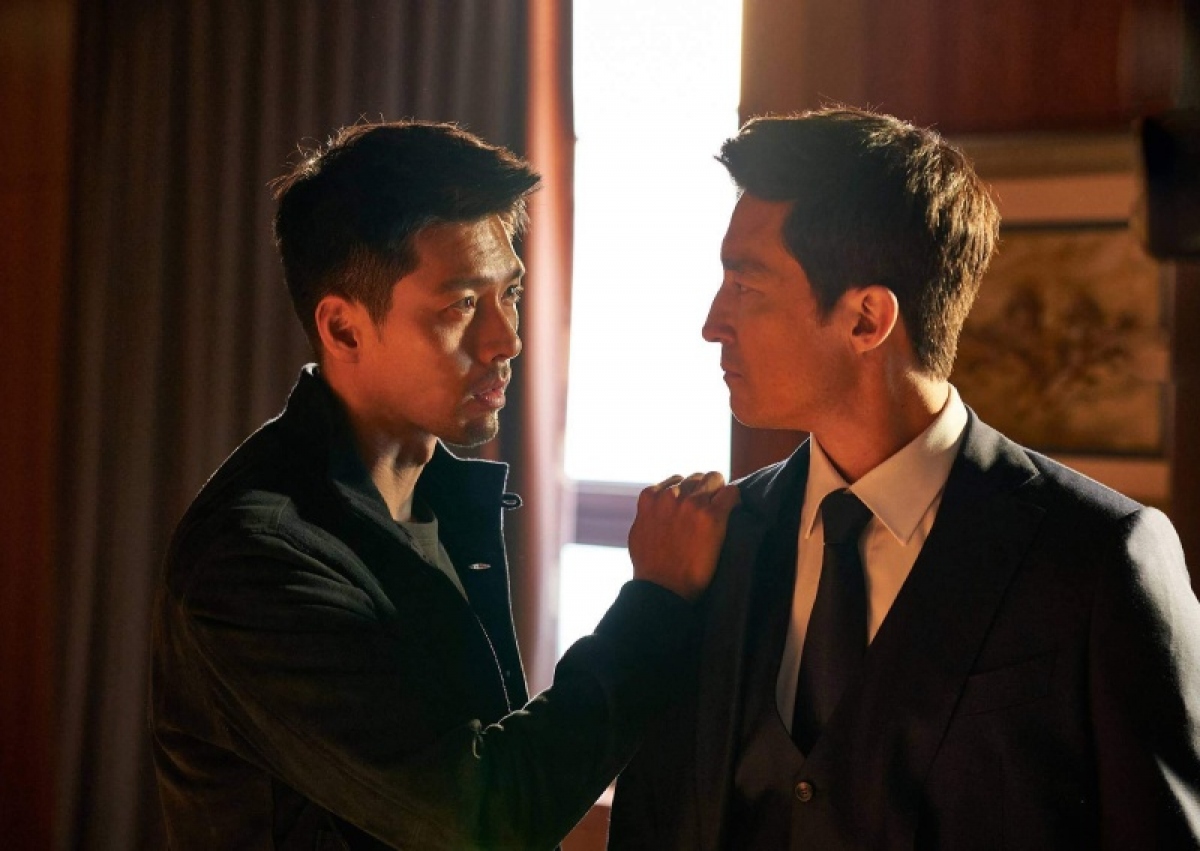 hyun bin the hien khia canh moi trong bom tan cong su bat dac di 2 hinh anh 2