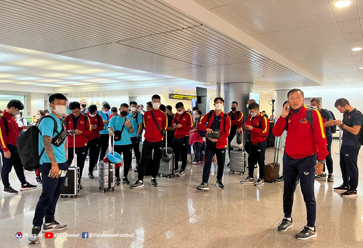 Đt futsal việt nam về nước sau hành trình tại giải futsal châu Á 2022 hình ảnh 1 Dt futsal viet nam ve nuoc sau hanh trinh tai giai futsal chau A 2022 hinh anh 1