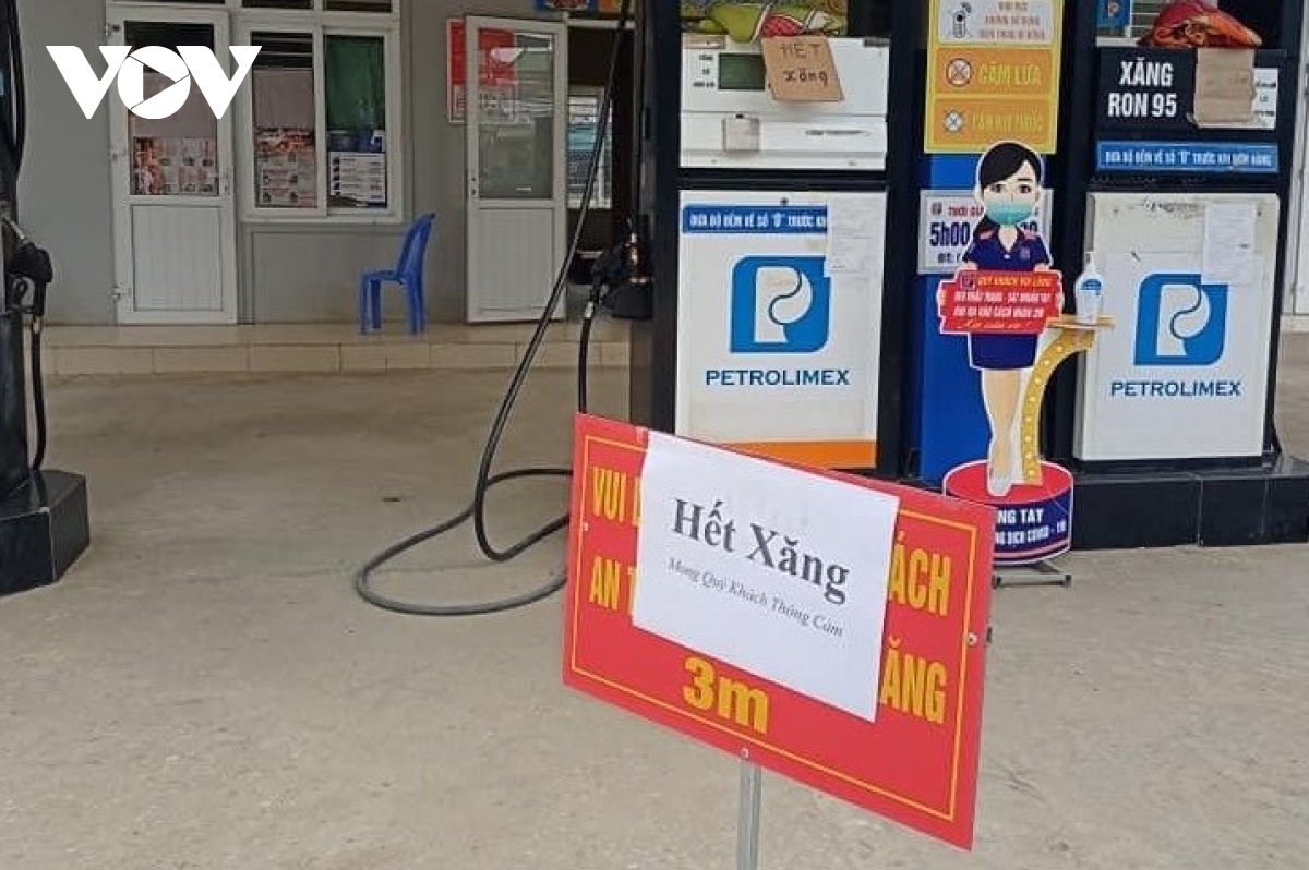 hàng loạt nguyên nhân khiến thị trường bán lẻ xăng dầu náo loạn hình ảnh 1 hang loat nguyen nhan khien thi truong ban le xang dau nao loan hinh anh 1