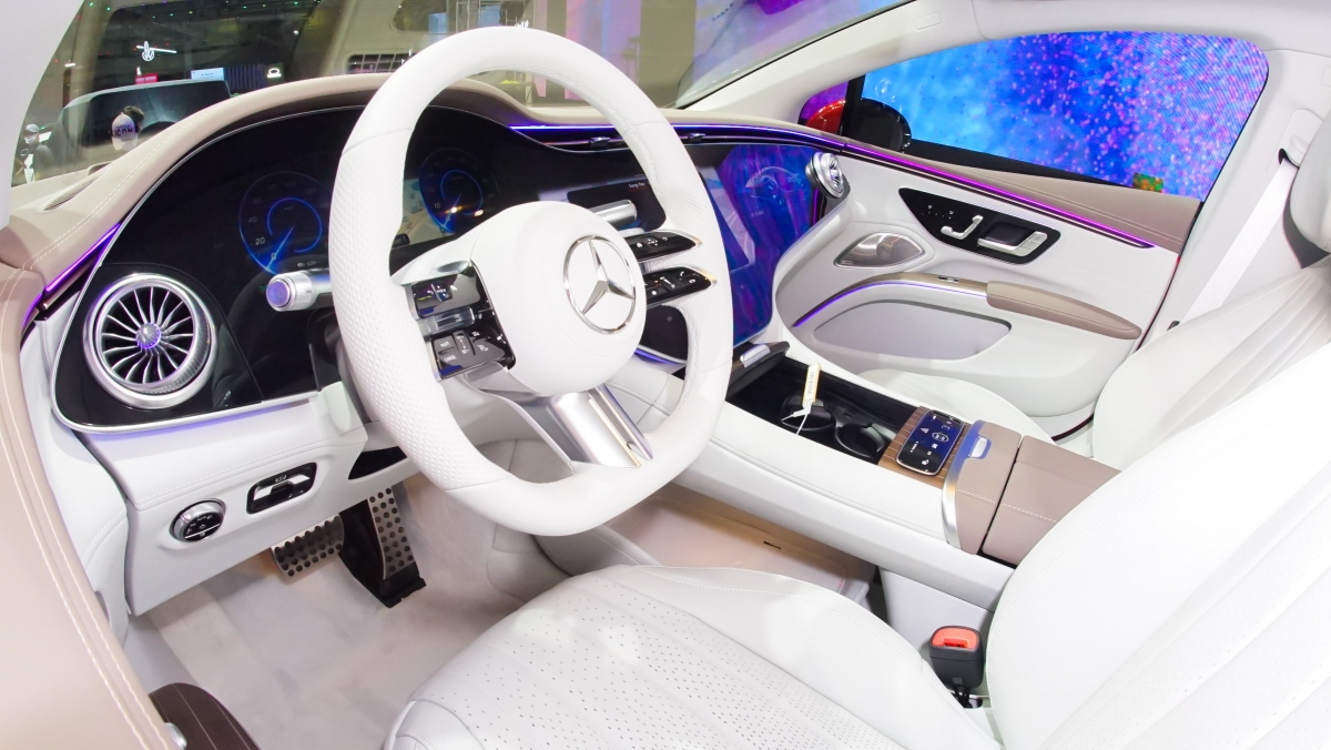 chiem nguong 2 mau xe dien mercedes-benz eqs hoan toan moi tai vms 2022 hinh anh 10